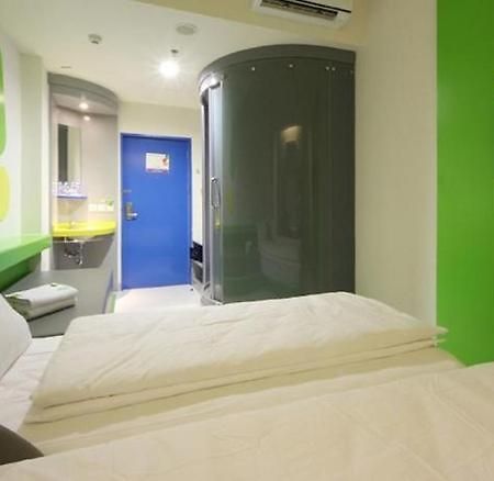 Pop! Hotel Tebet Jakarta Rum bild
