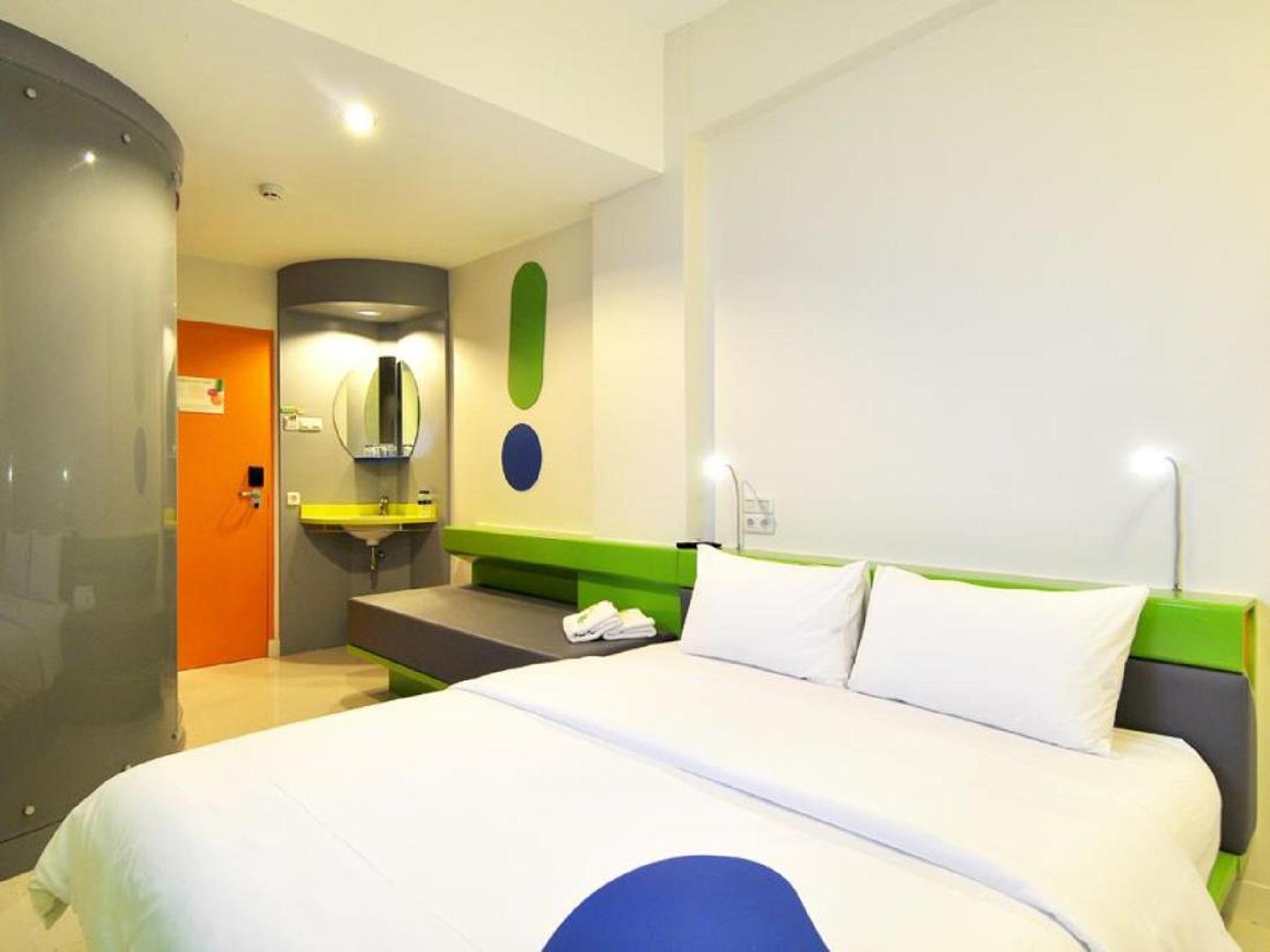 Pop! Hotel Tebet Jakarta Exteriör bild