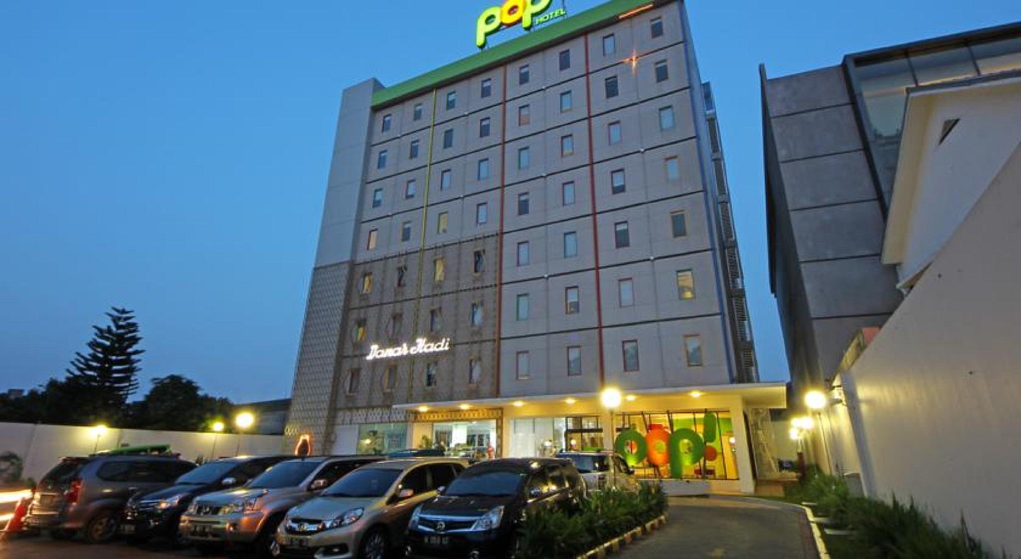 Pop! Hotel Tebet Jakarta Exteriör bild