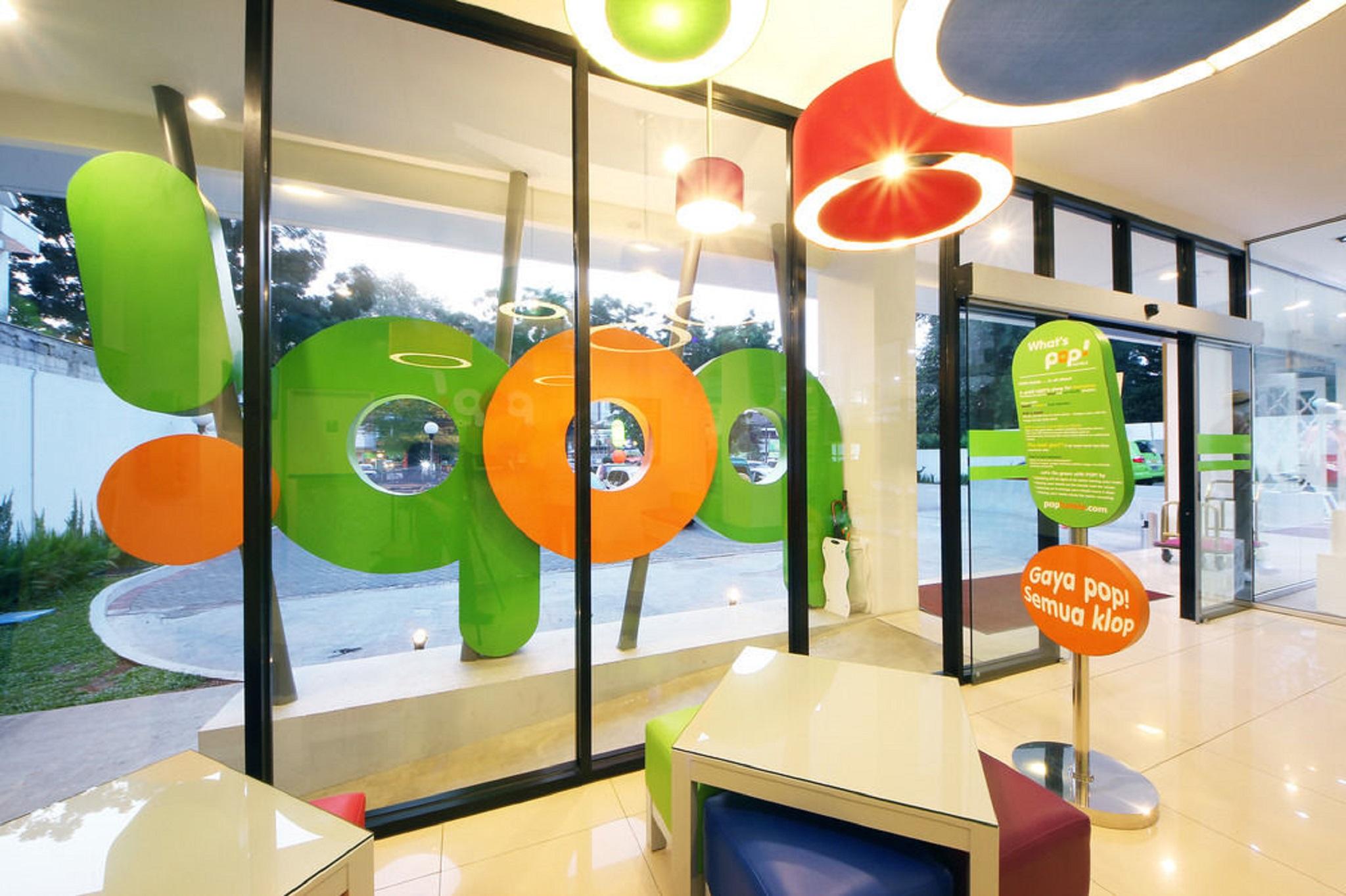 Pop! Hotel Tebet Jakarta Exteriör bild