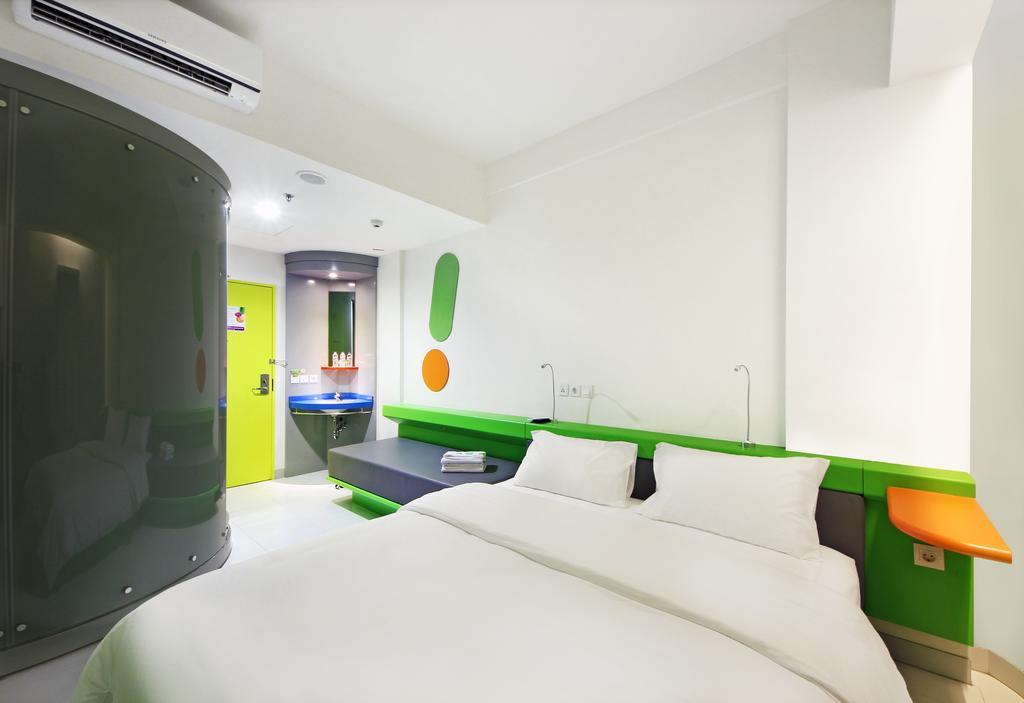 Pop! Hotel Tebet Jakarta Exteriör bild