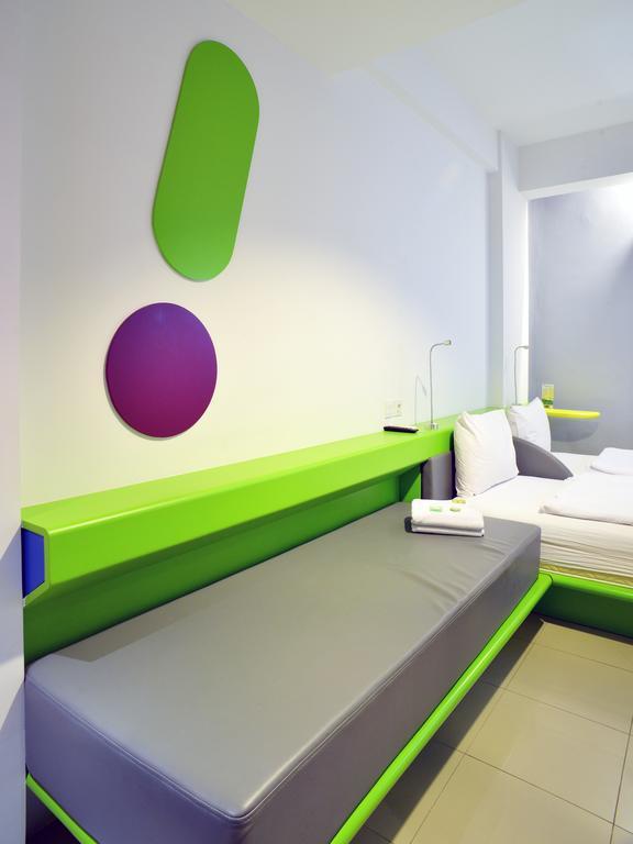 Pop! Hotel Tebet Jakarta Exteriör bild