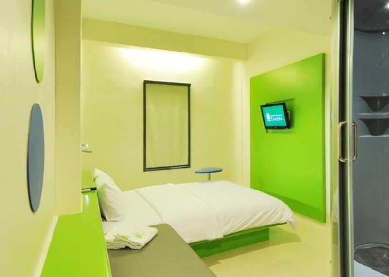 Pop! Hotel Tebet Jakarta Exteriör bild