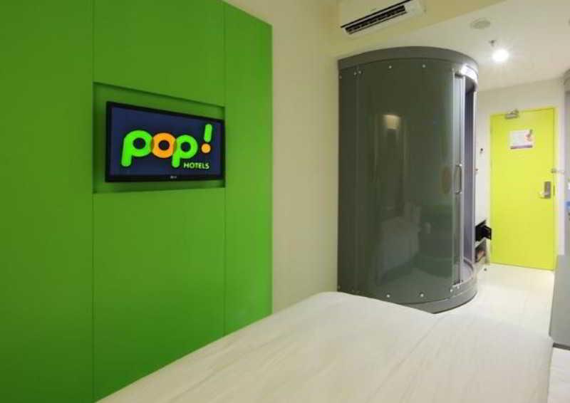 Pop! Hotel Tebet Jakarta Exteriör bild