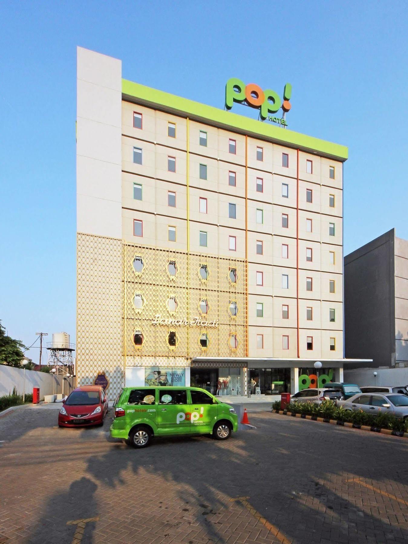 Pop! Hotel Tebet Jakarta Exteriör bild